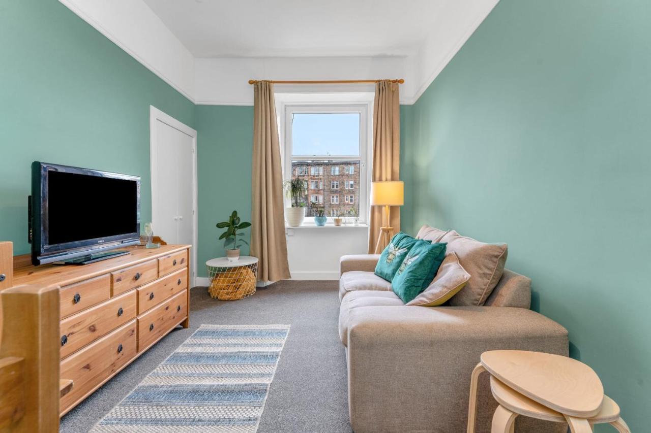 Bright And Quiet Edinburgh Home Bagian luar foto